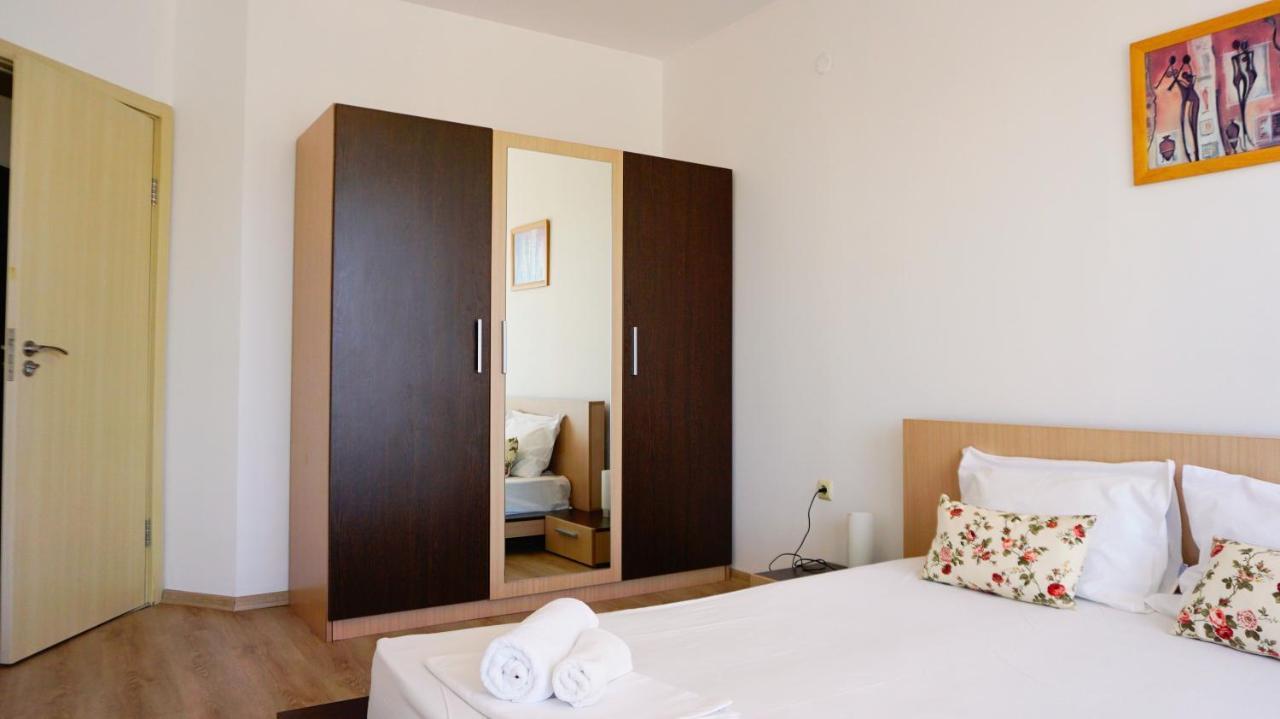 קברנה Apartment Marina Residence - Апартамент Марина Резидънс מראה חיצוני תמונה